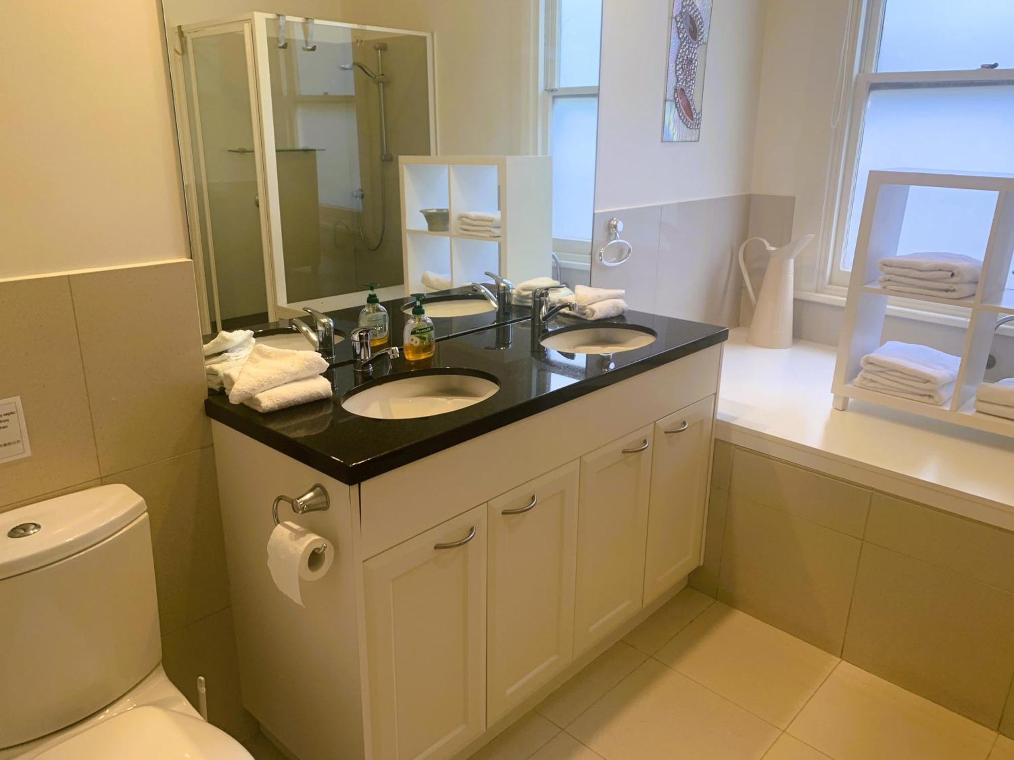 Belton Apartments-Hedge Cottage โฮบาร์ต ภายนอก รูปภาพ