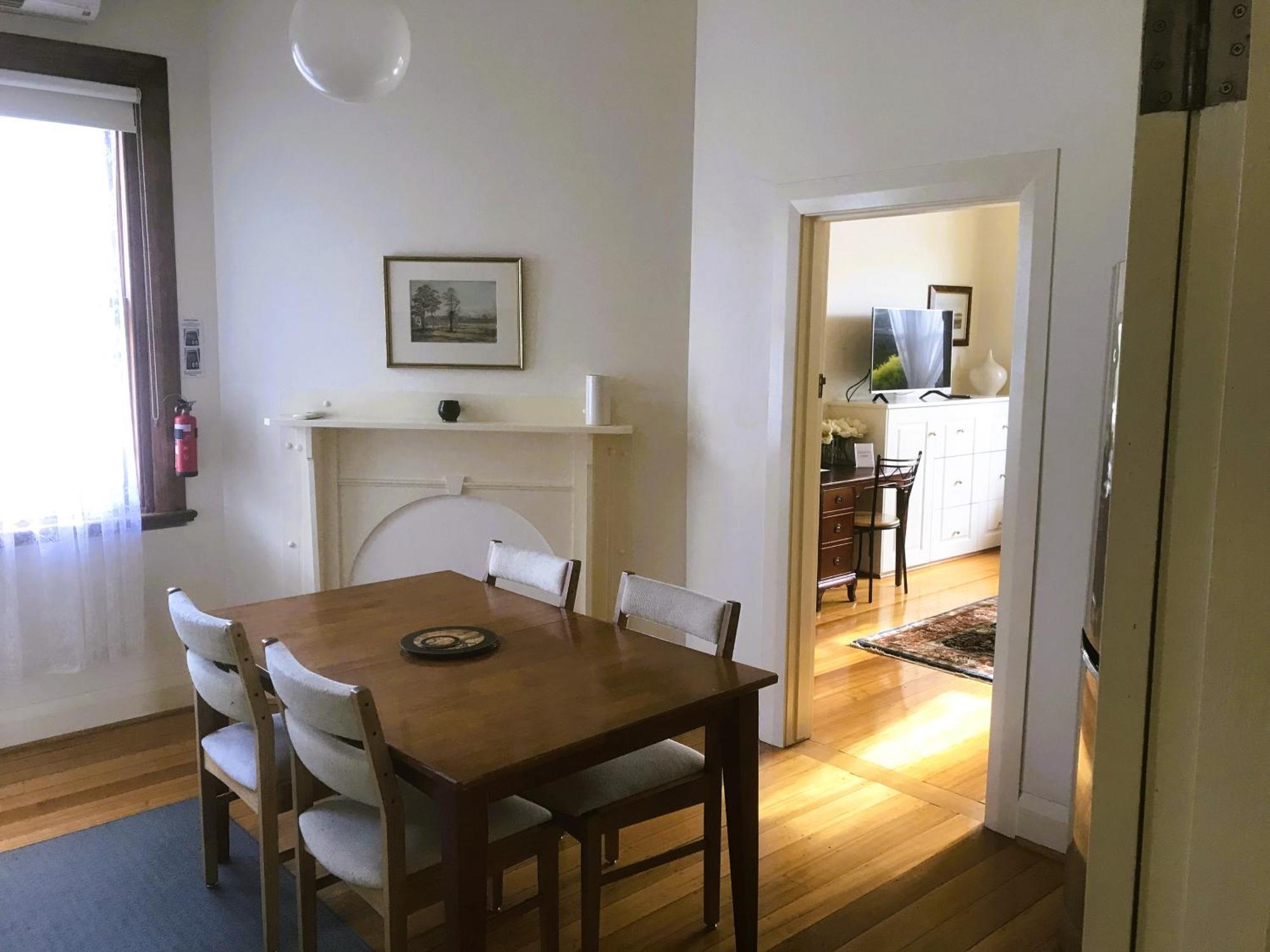 Belton Apartments-Hedge Cottage โฮบาร์ต ภายนอก รูปภาพ